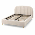 Lit double en bois et textile beige avec pieds en métal
