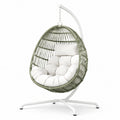 Chaise suspendue en résine avec coussins en polyester, structure en acier blanc
